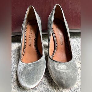 Juicy Couture size 8.5.